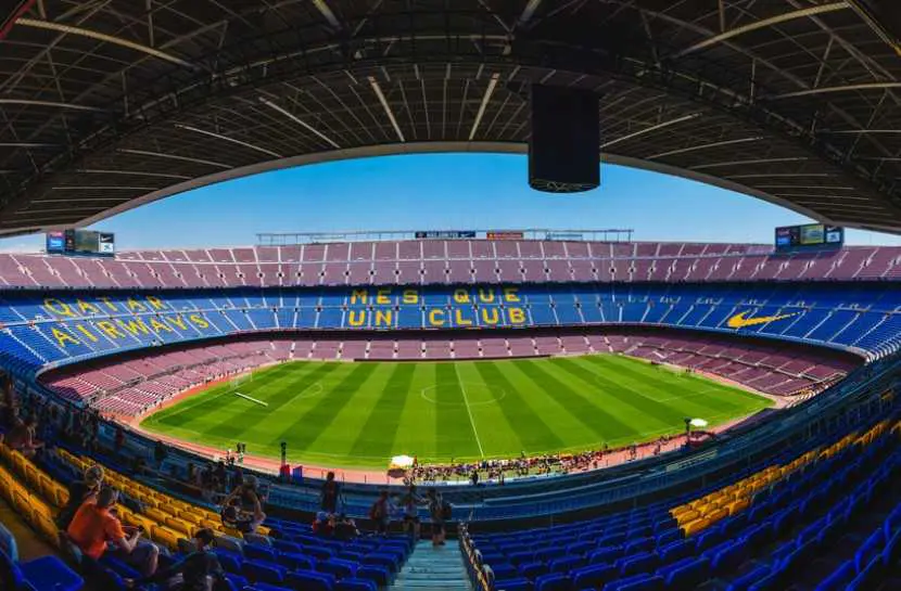 برشلونة