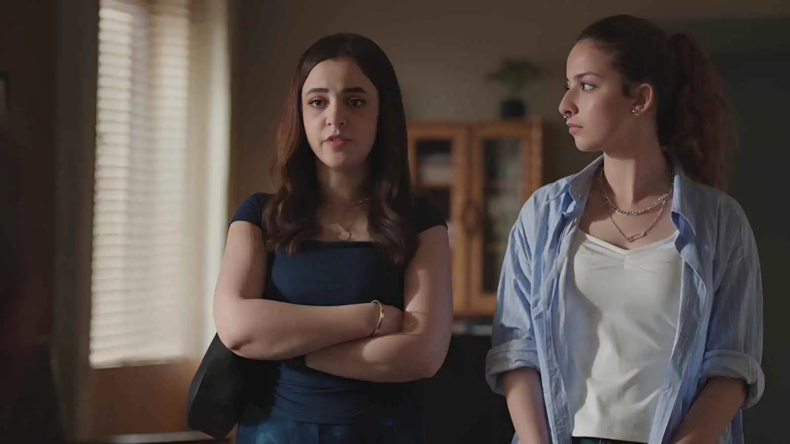 مسلسل "تحت السن".. الحلقة 5 تكشف أسرارًا تغير مجرى التحقيق