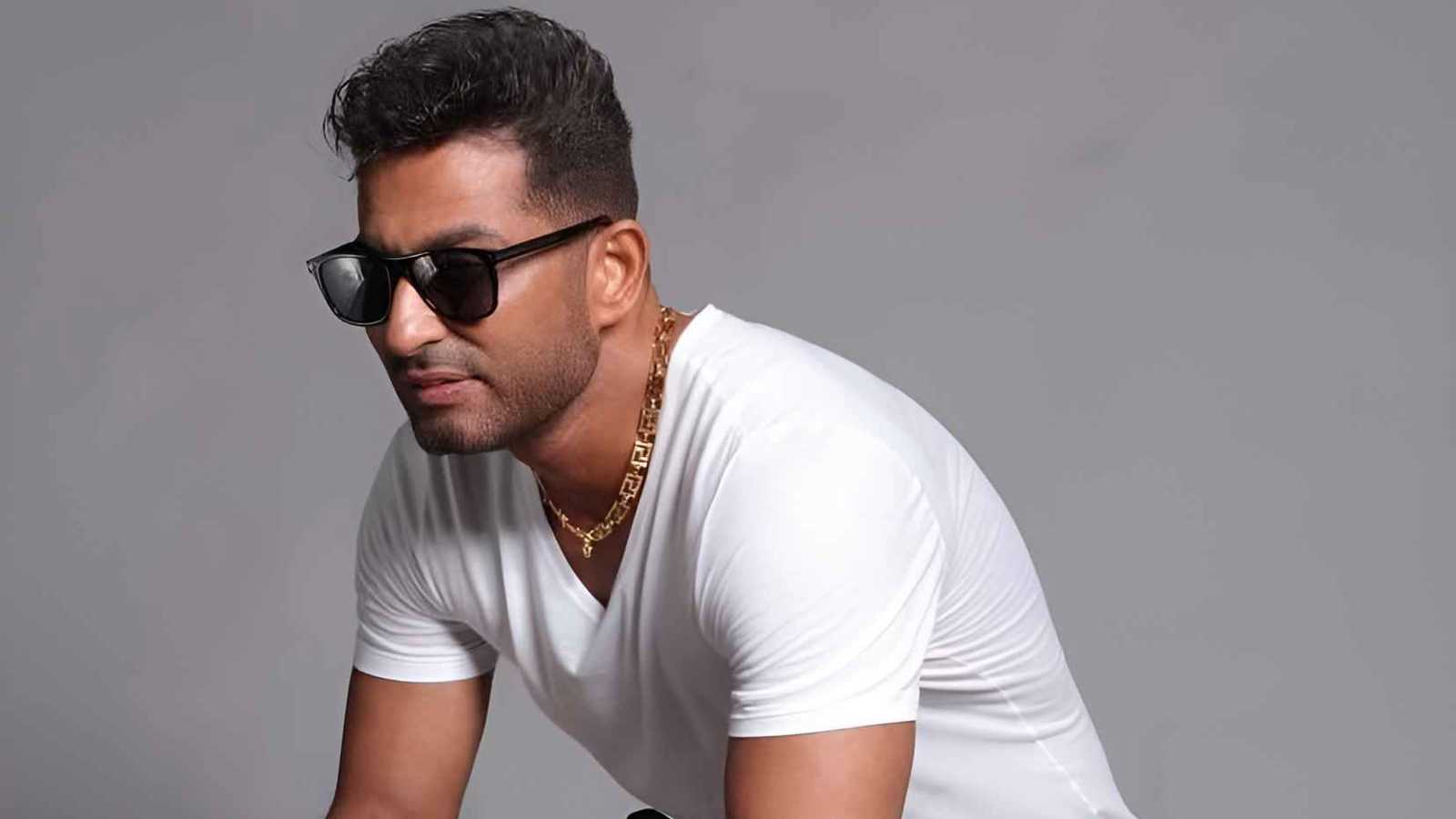 مستند جديد يحسم جدل "اللص والكلاب" وقرار بشأن عمرو سعد (خاص) 