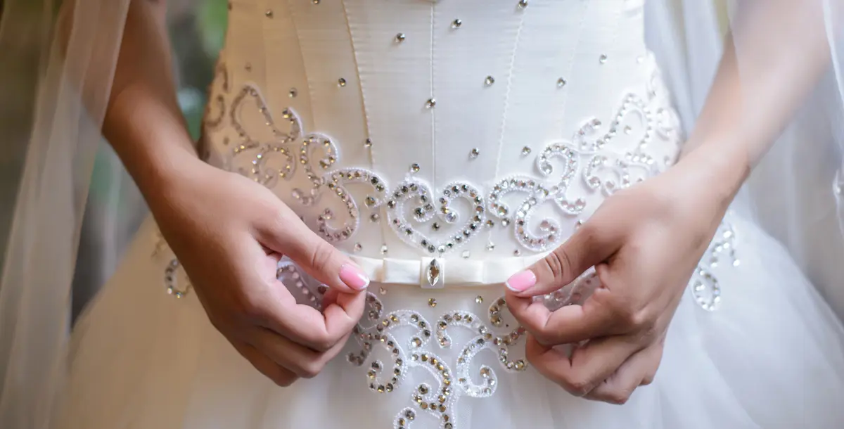 بالصور .. أجمل فساتين الزفاف القصيرة من توقيع مصممين عالميين