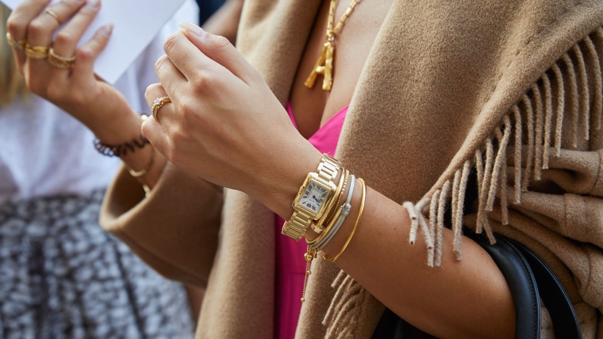 ساعة "Tank من Cartier".. تاريخ يجمع القوة بالأناقة 