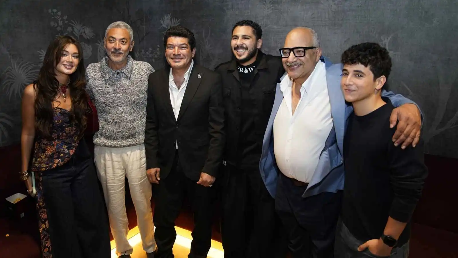 أبطال فيلم "شيش دو" يحتفلون بالعرض الخاص في القاهرة