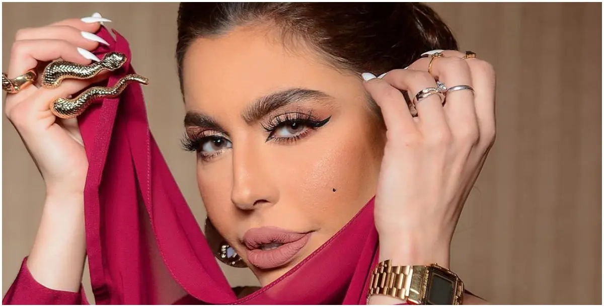 اتهامات مخالفة الذوق العام تلاحق ليلى إسكندر بسبب فستانها 