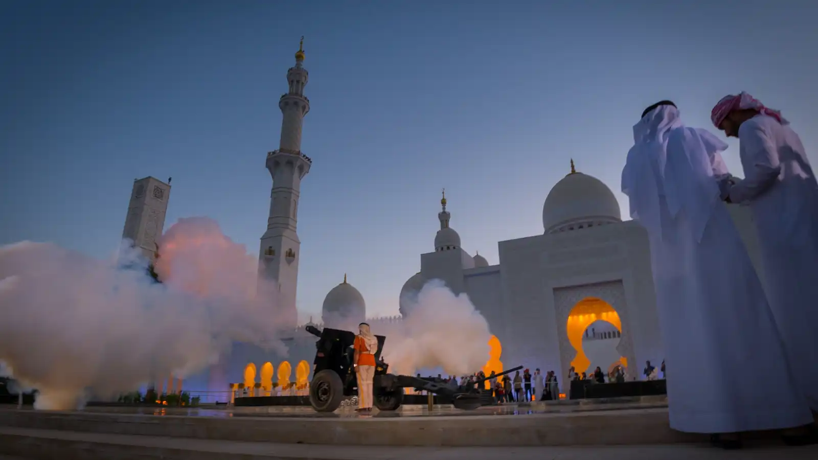 استقبال شهر رمضان في الإمارات