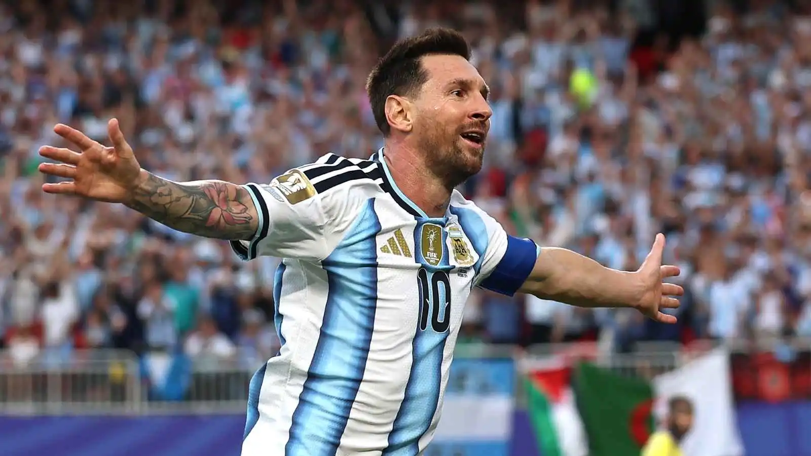 صورة ابنة رياض محرز مع ميسي في كأس العالم تتصدر الترند