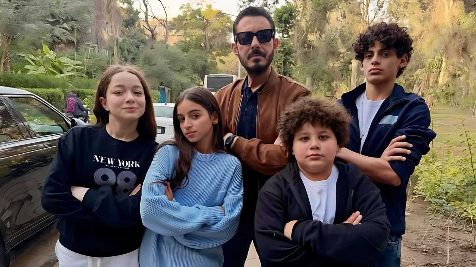 أحمد زاهر يطرح بوستر "لعبة وقلبت بجد"