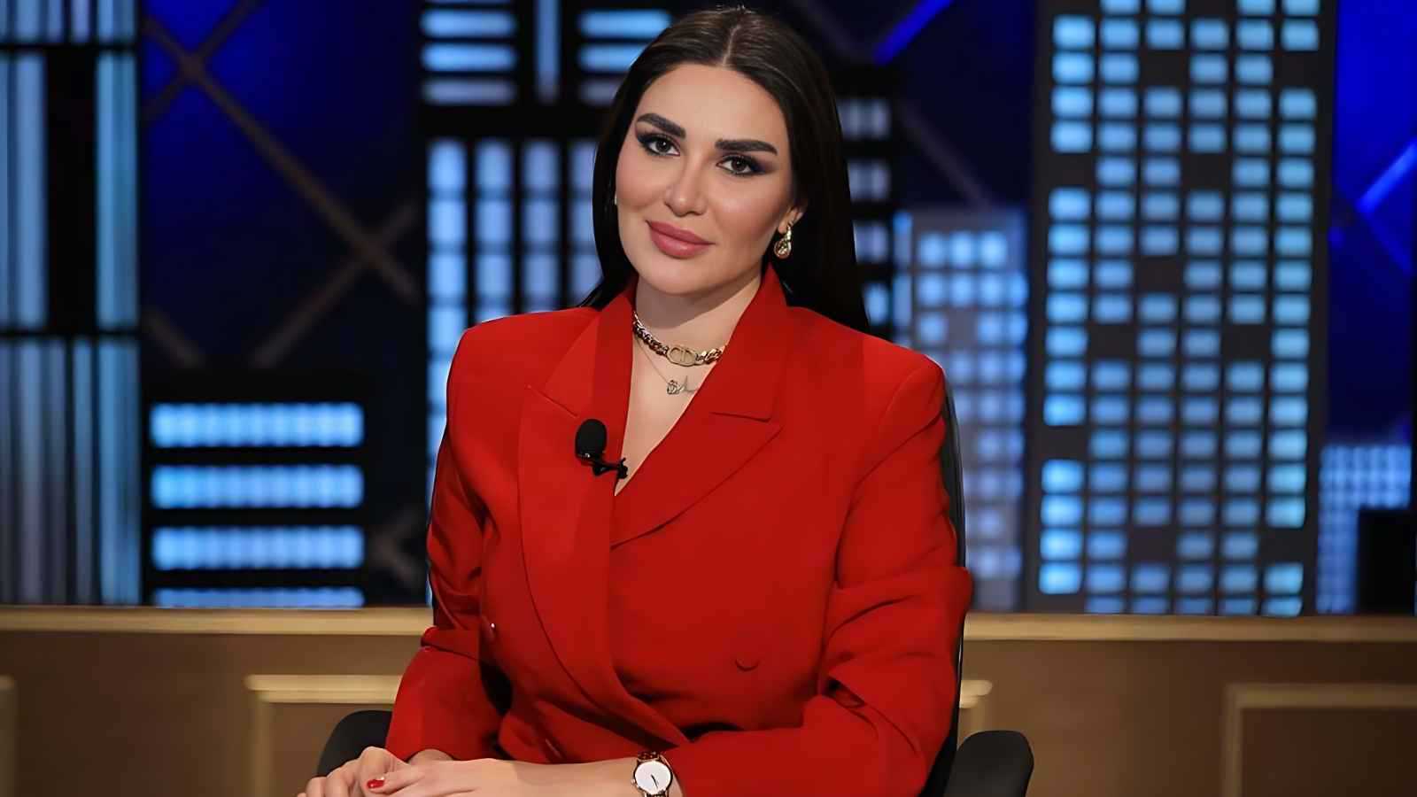 سارة نخلة تخضع لعملية جراحية عاجلة