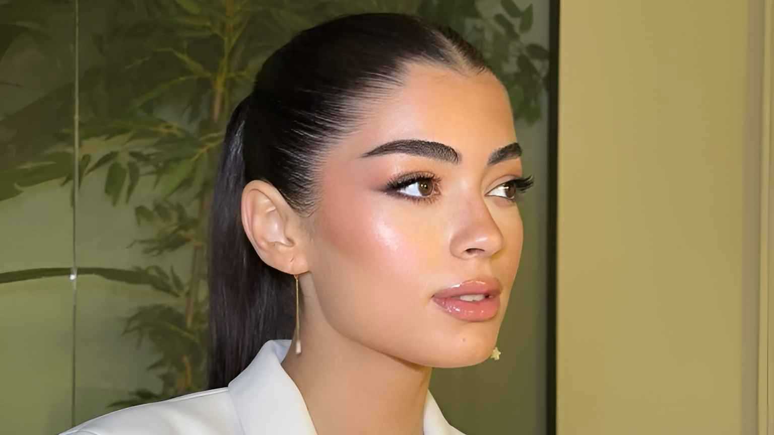 ليلى أحمد زاهر