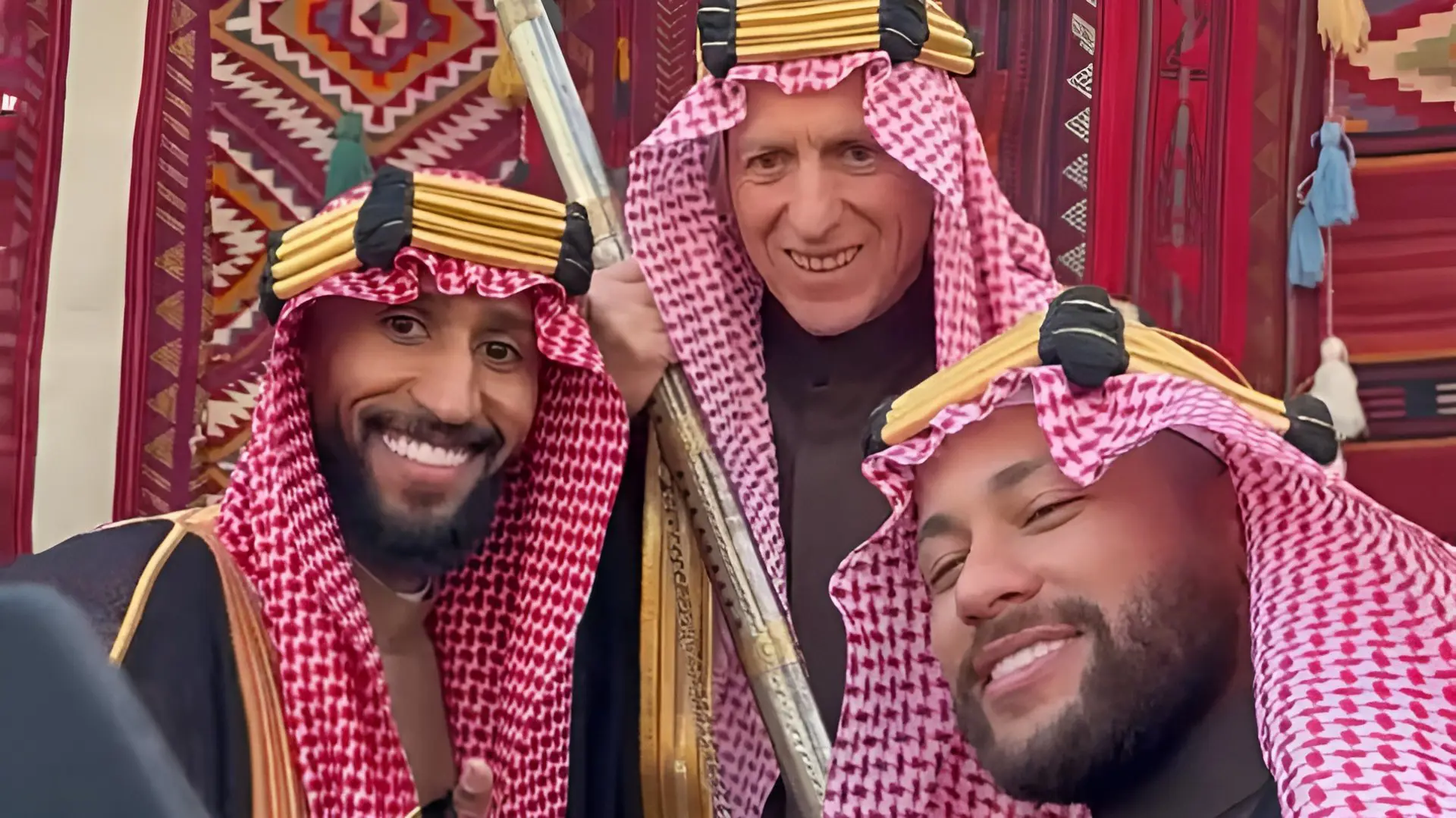 نجوم الفن والرياضة يحتفلون على طريقتهم بـ"يوم التأسيس السعودي"
