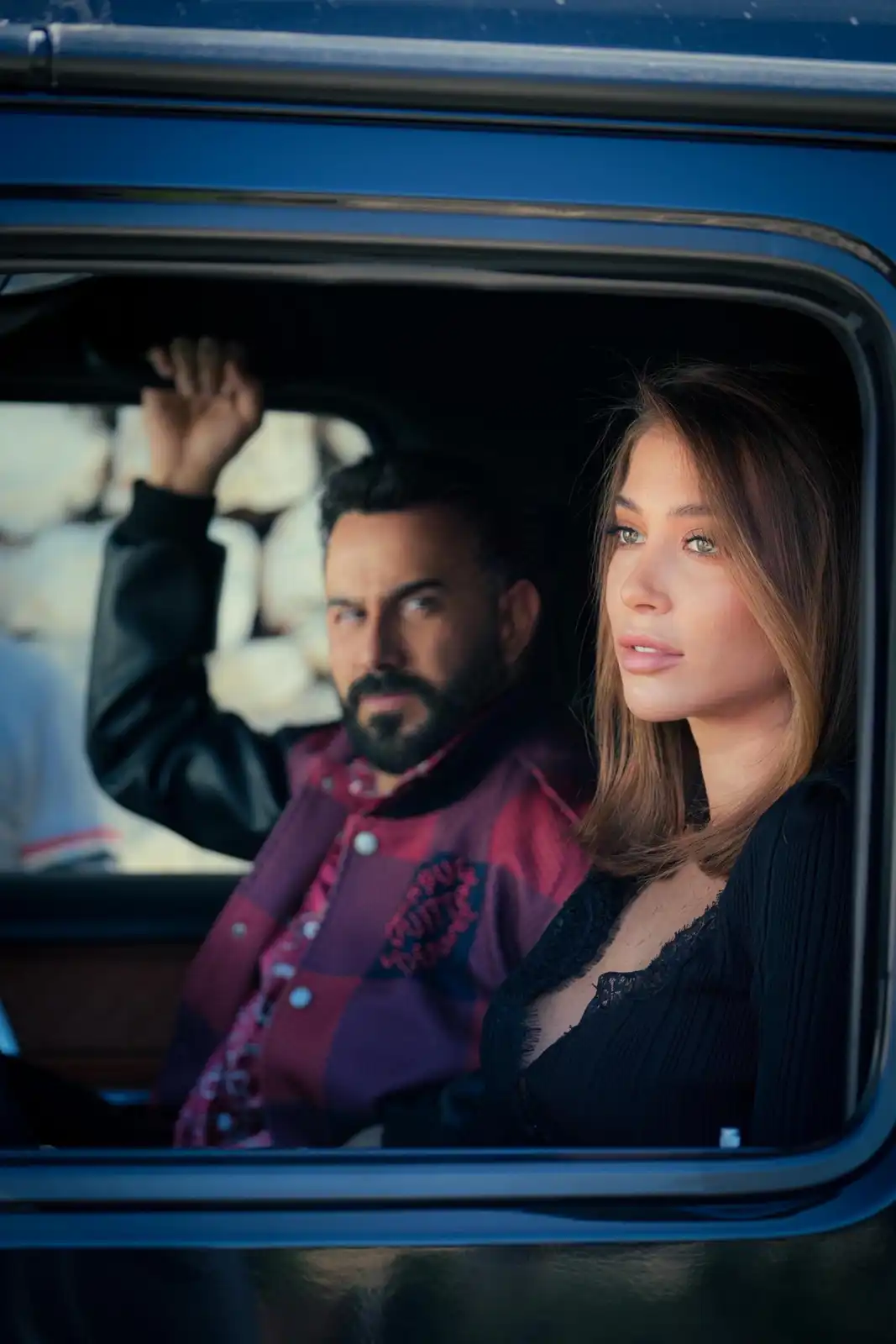 مسلسل بخمس أرواح