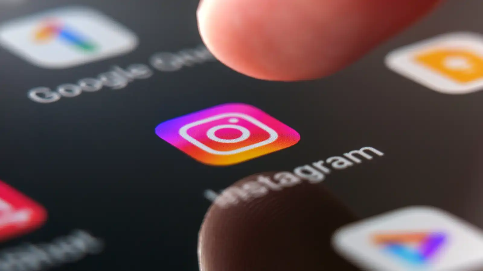  Instants  إنستغرام