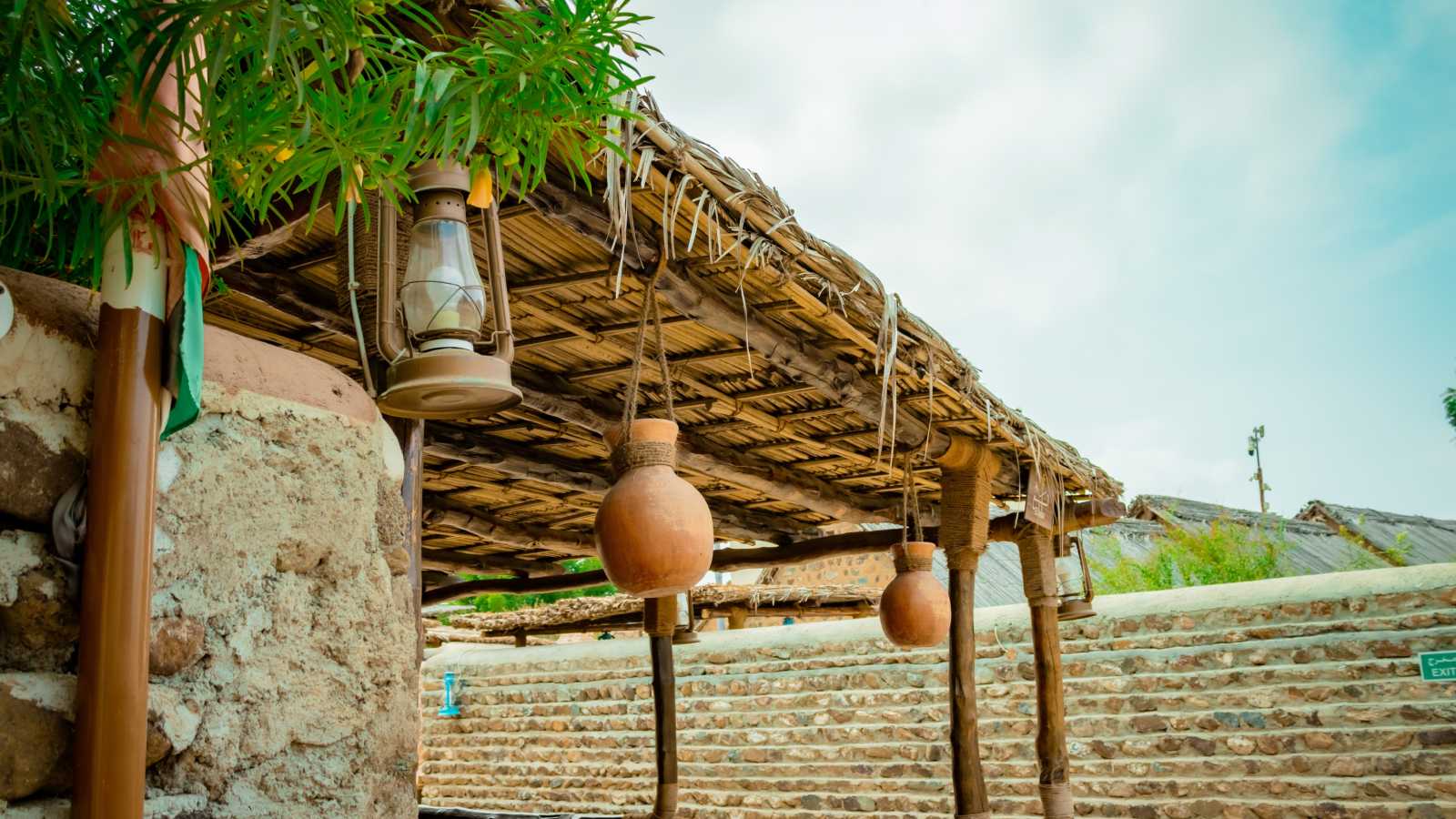 أسواق الفجيرة الشعبية رحلة في قلب التراث الإماراتي 