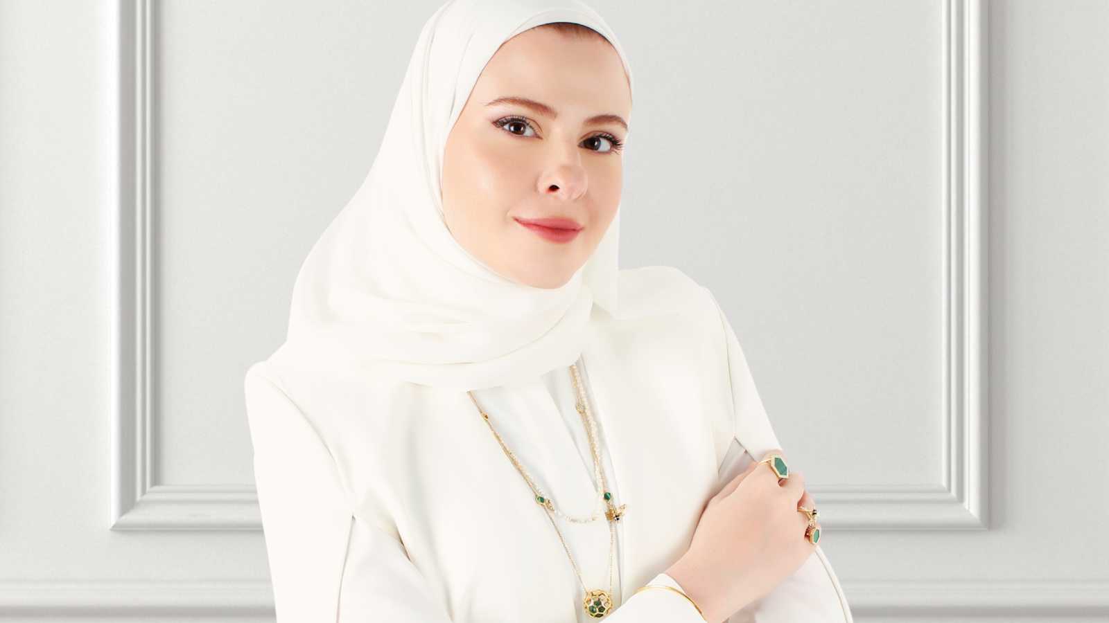 خيارات الكعب العالي لإطلالة متجددة في العمل