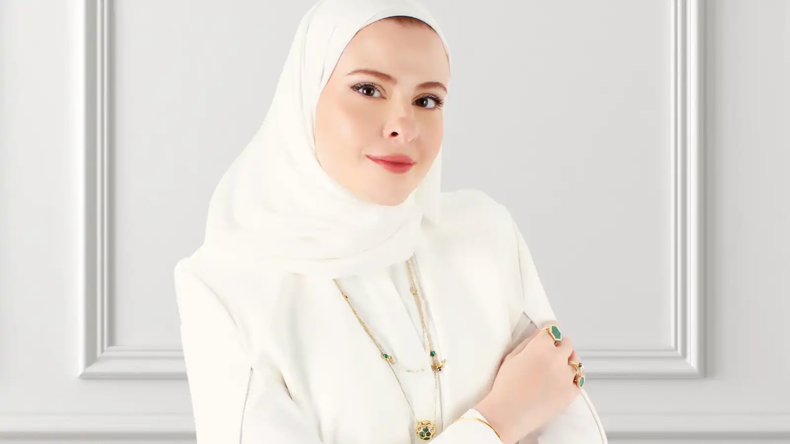 لانا آل كمال... شغف مرسوم بالذهب