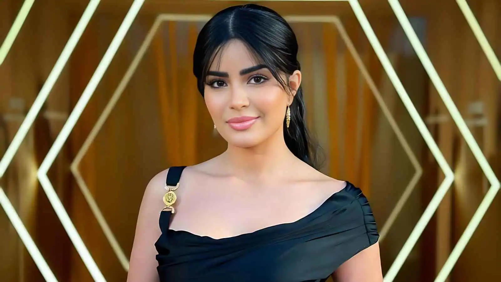 ميلا الزهراني تعلن موعد عرض فيلم "المجهولة" في السعودية