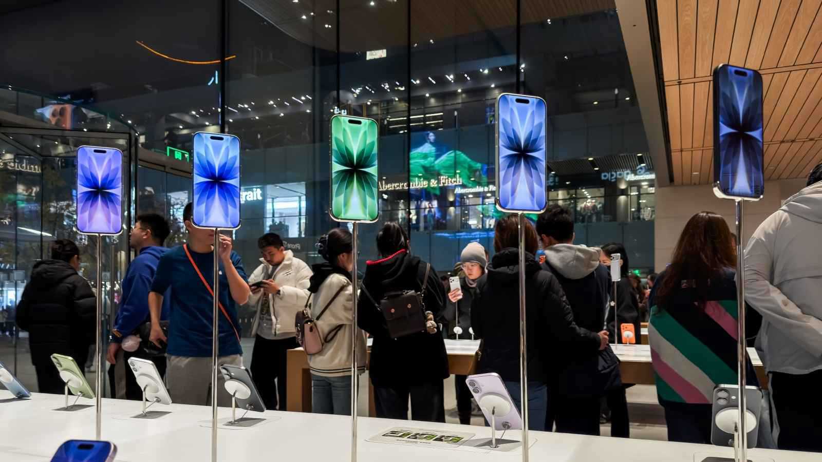 iPhone Pocket.. حقيبة ثلاثية الأبعاد من آبل لحمل الآيفون