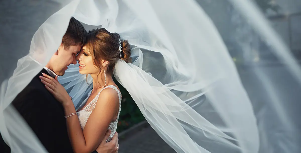 كيف تختارين الطول المناسب لطرحة فستان زفافك؟