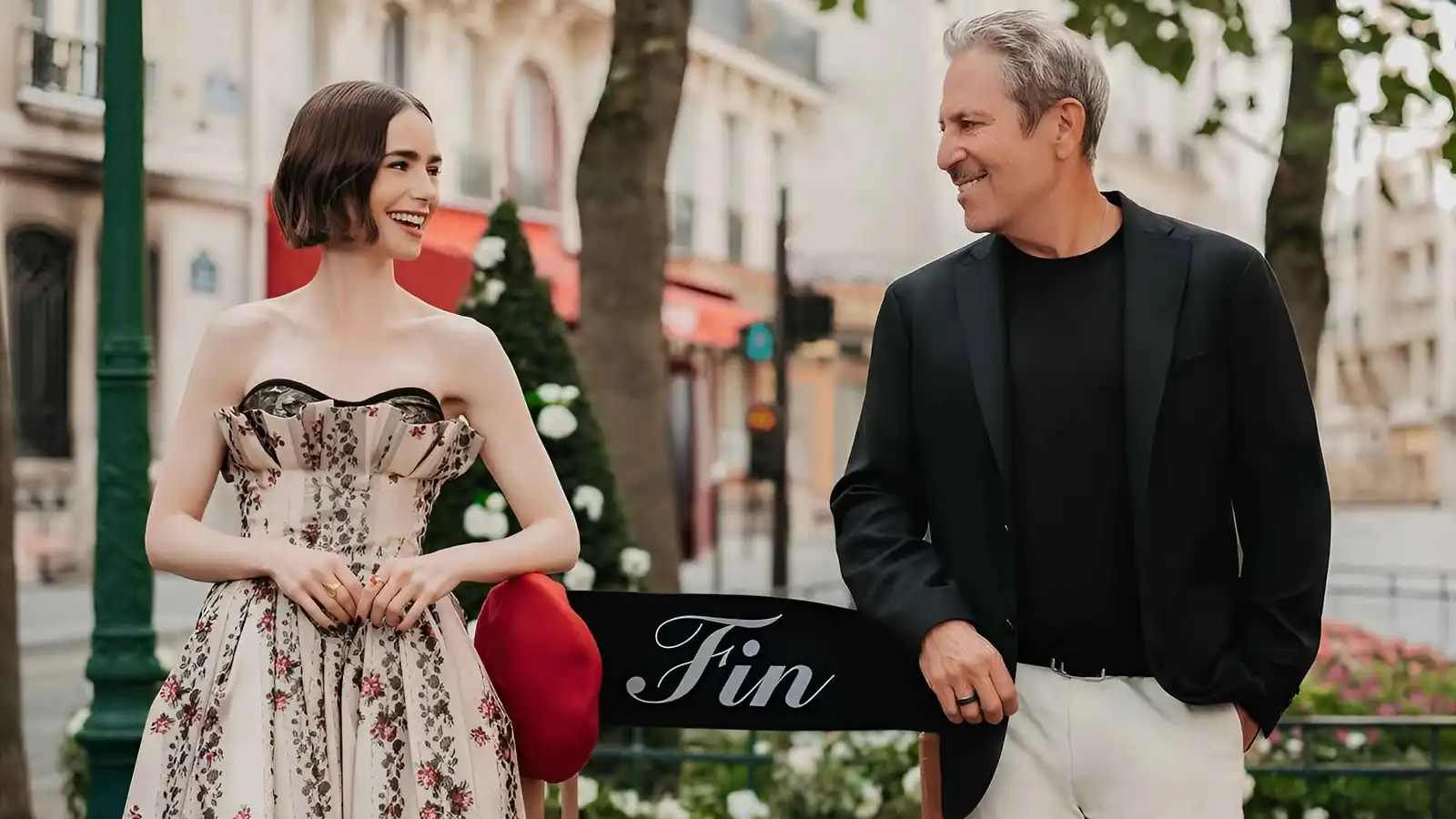 ليلي كولينز تودع شخصية "إميلي كوبر" بعد انتهاء Emily in Paris