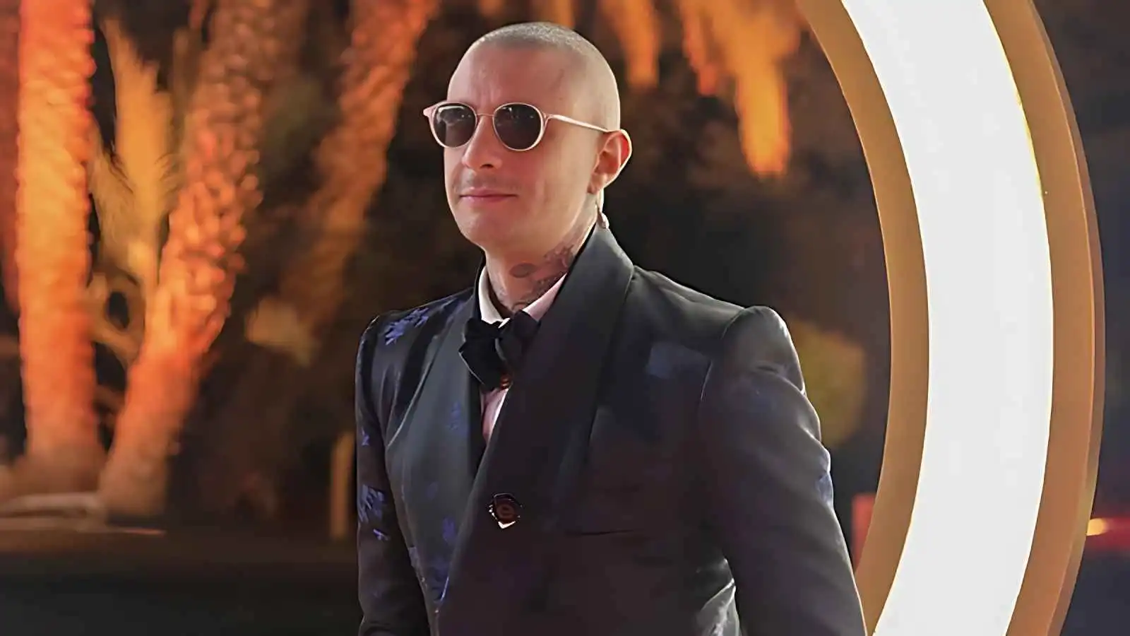 أحمد الفيشاوي يغازل حبيبته الجديدة كاميلا فيونا (صورة)