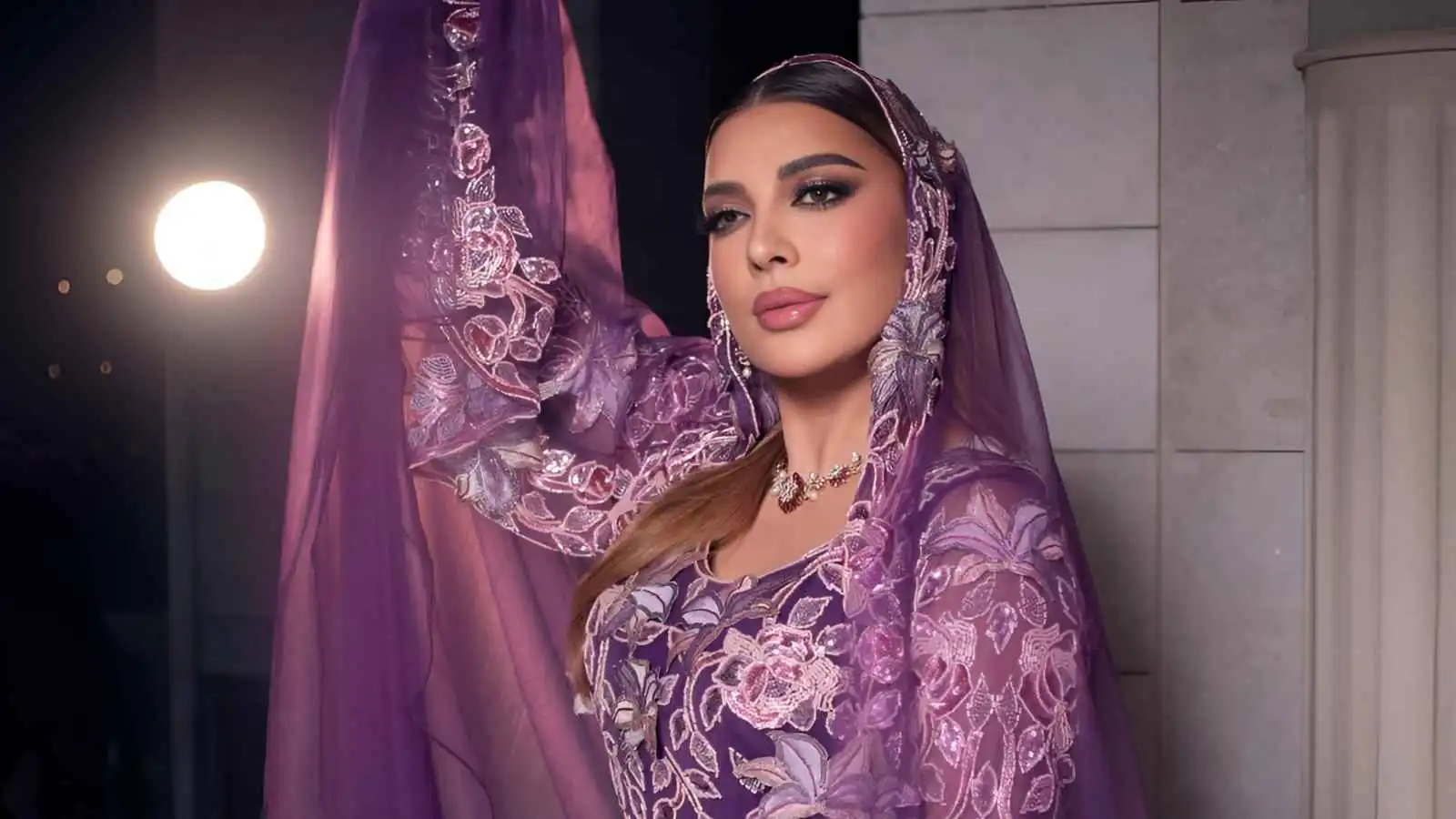 أصالة تبكي في "القيصر" وتكشف مفاجآت ألبومها السوري
