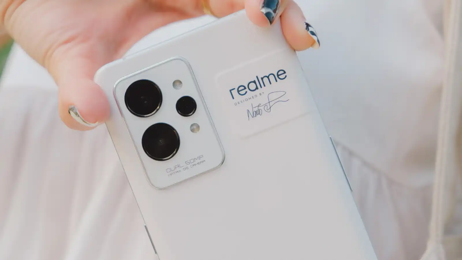 هاتف Realme 15T