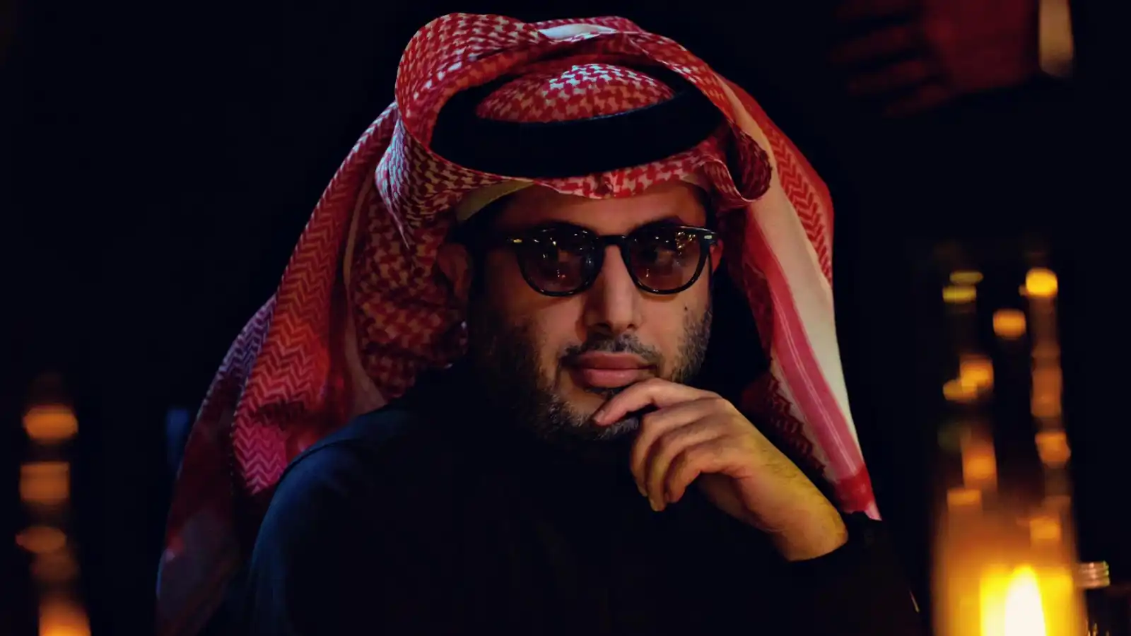 تركي آل الشيخ يمازح الجمهور بعد زيارة المتحف المصري الكبير: لازم تبخروه