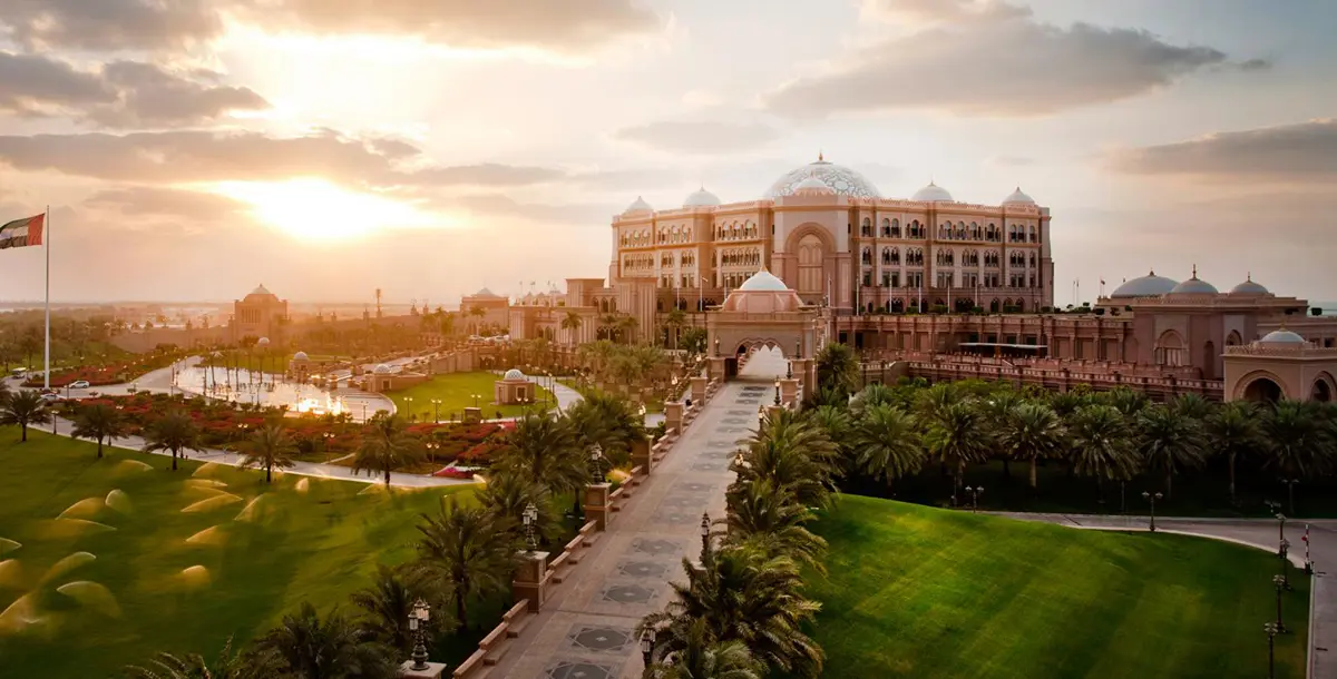 قصر الإمارات يحتفي بمرور 120 عامًا على تأسيس مجموعة كمبينسكي
