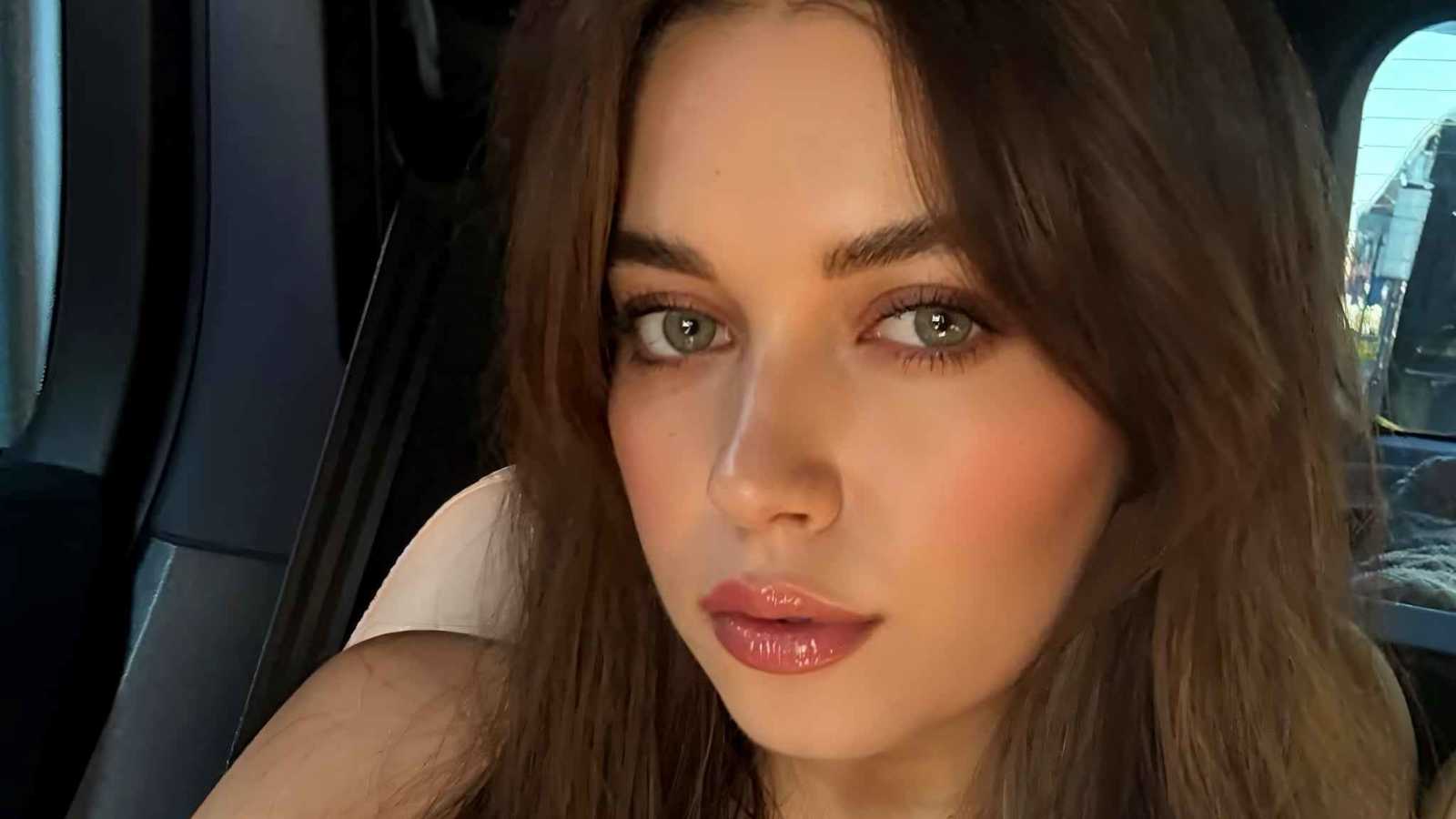 عفراء ساراتش أوغلو في كواليس Pera.. الوجه الآخر للشهرة 
