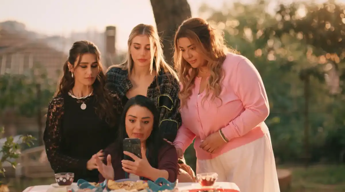 ملخص الحلقة 27 من مسلسل حب ع ورق