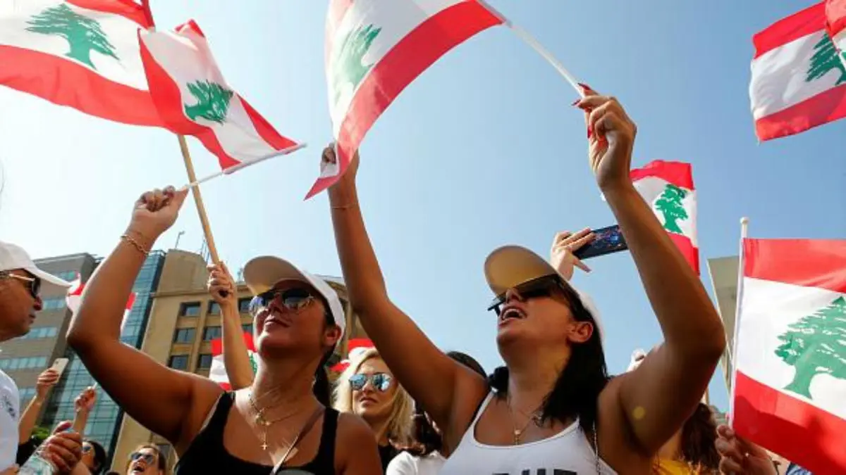 لبنانيات يطلقن حملة "تزوجني بدون مهر".. وفتيات عربيات: الفكرة مرفوضة