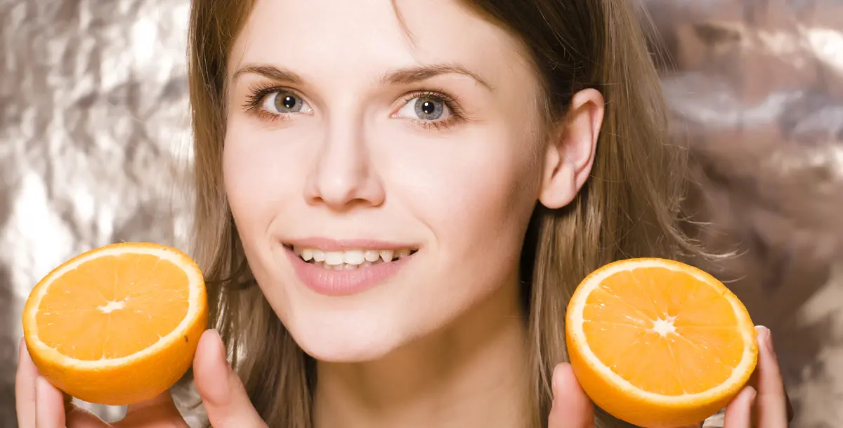 لا ترمي قشر البرتقال.. وتعرفي على فوائده لبشرتك وجمالك!