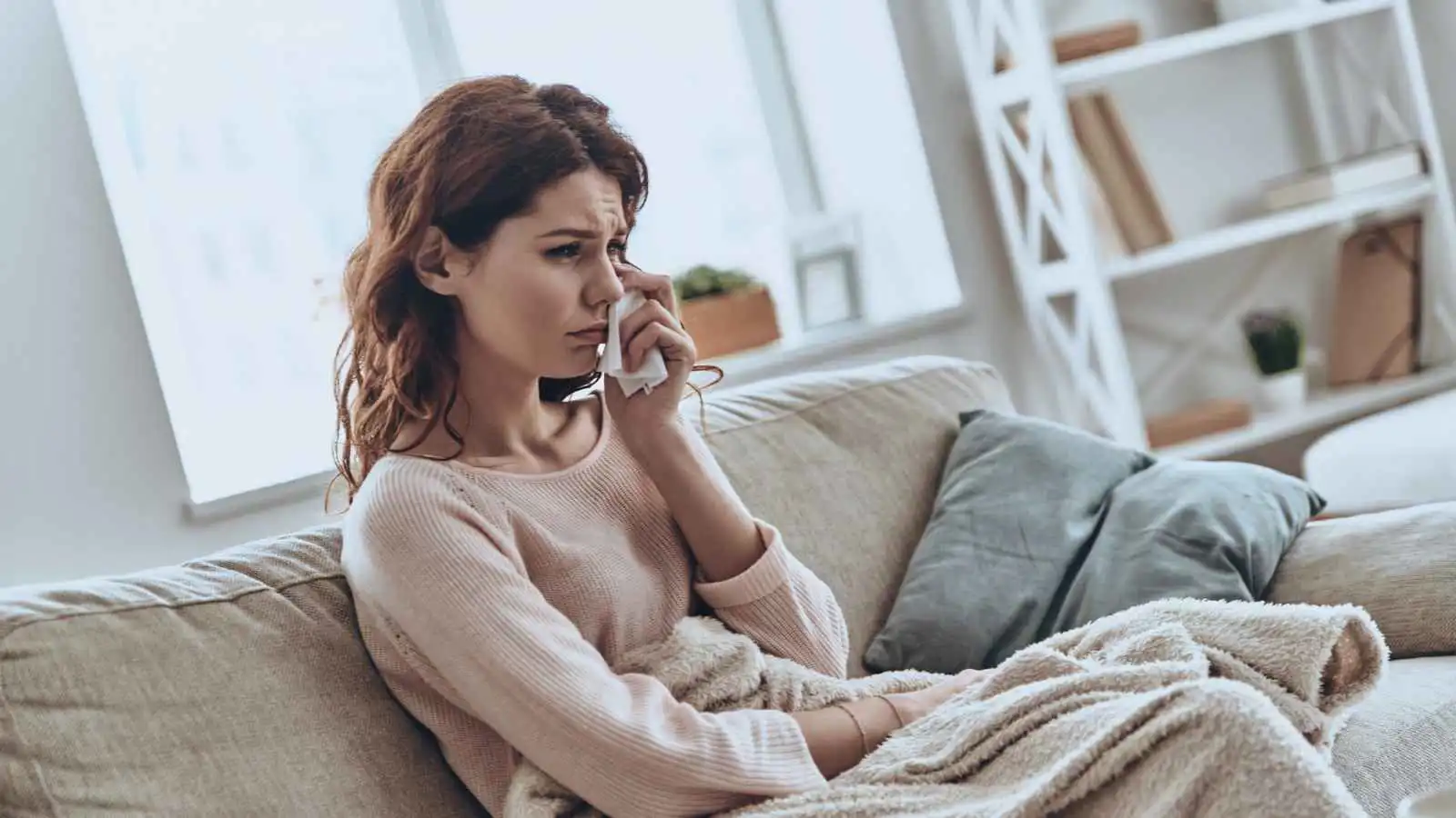 من يتألم أكثر بعد الانفصال.. المرأة أم الرجل؟