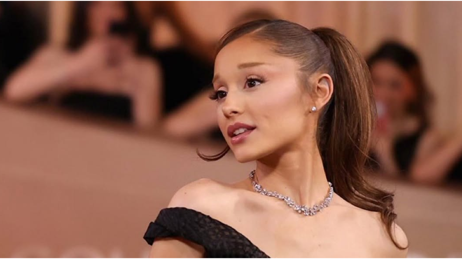 آريانا غراندي بشخصية "أوليفيا" في Focker-in-Law 