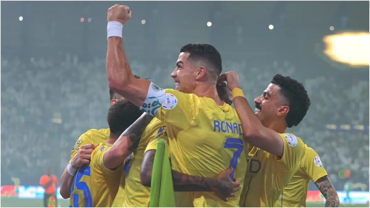 رونالدو يؤدي العرضة السعودية احتفالا بفوز النصر على الأهلي
