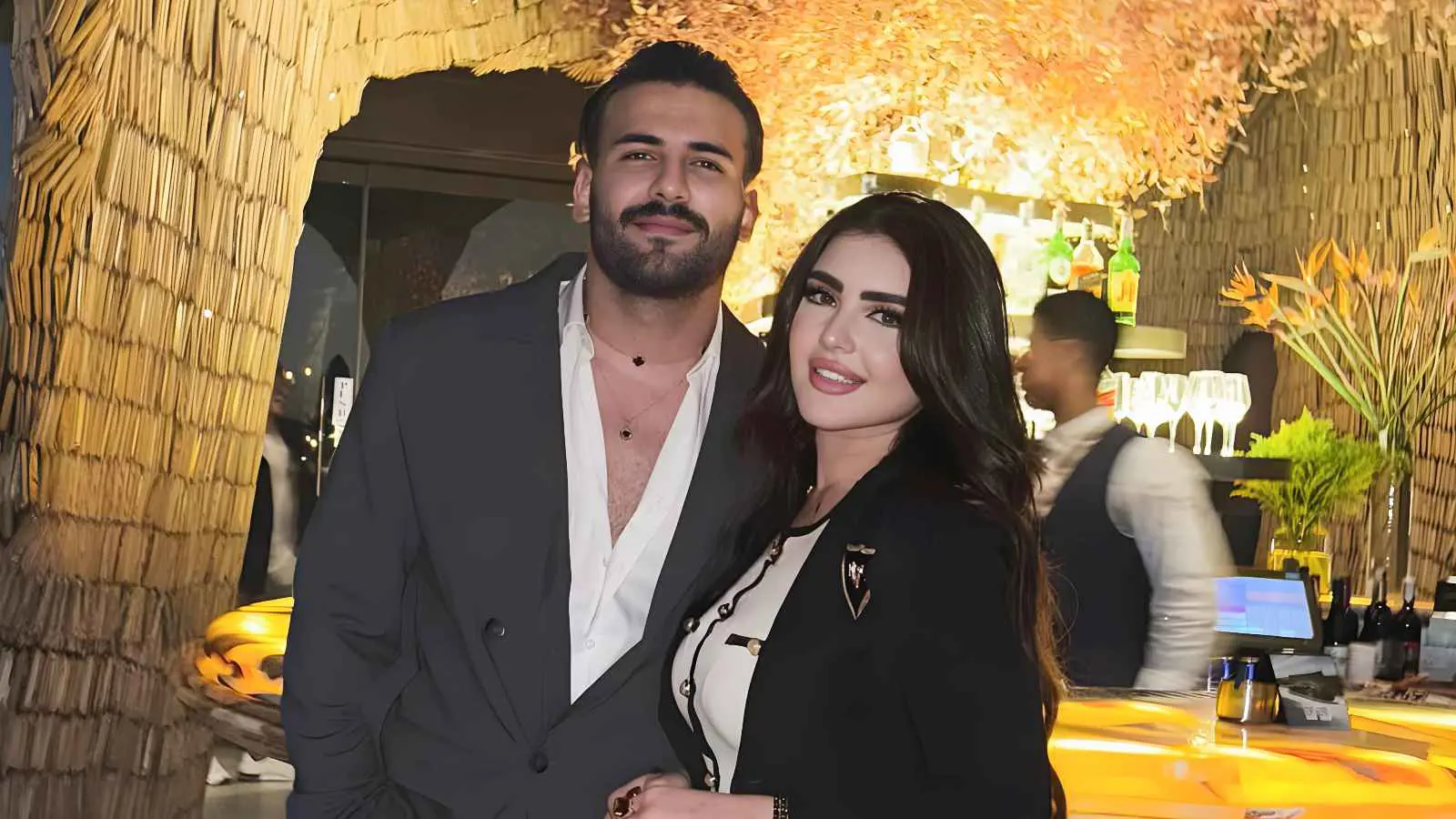 مسلم وزوجته