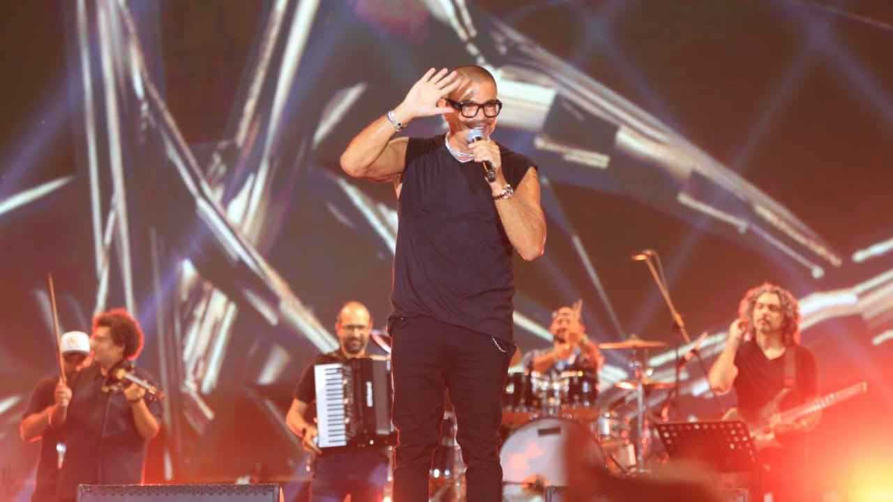 عمرو دياب في العلمين الجديدة 