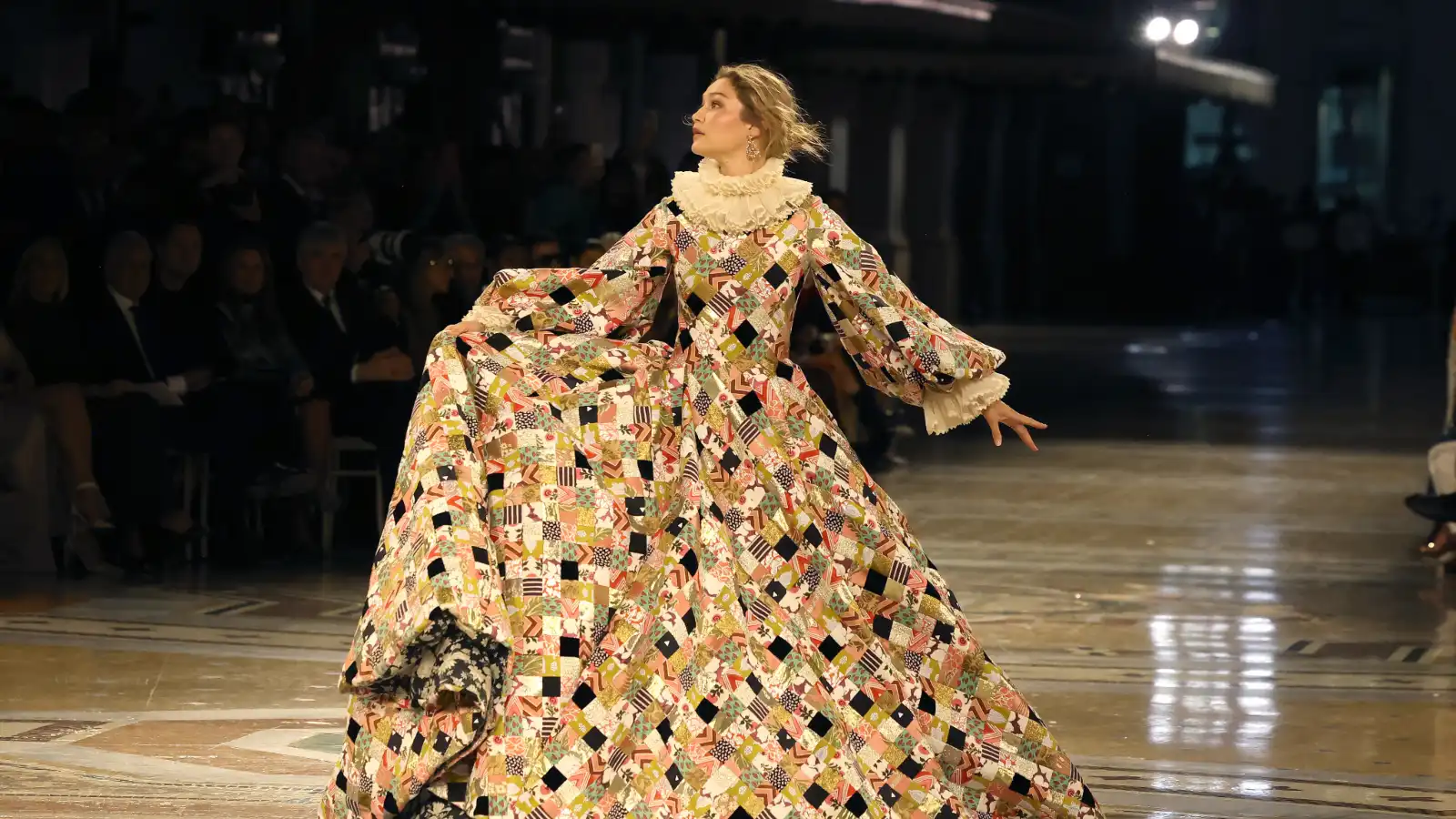 من Vogue World إلى Prada.. ميلانو تفتتح عروض ربيع وصيف 2027