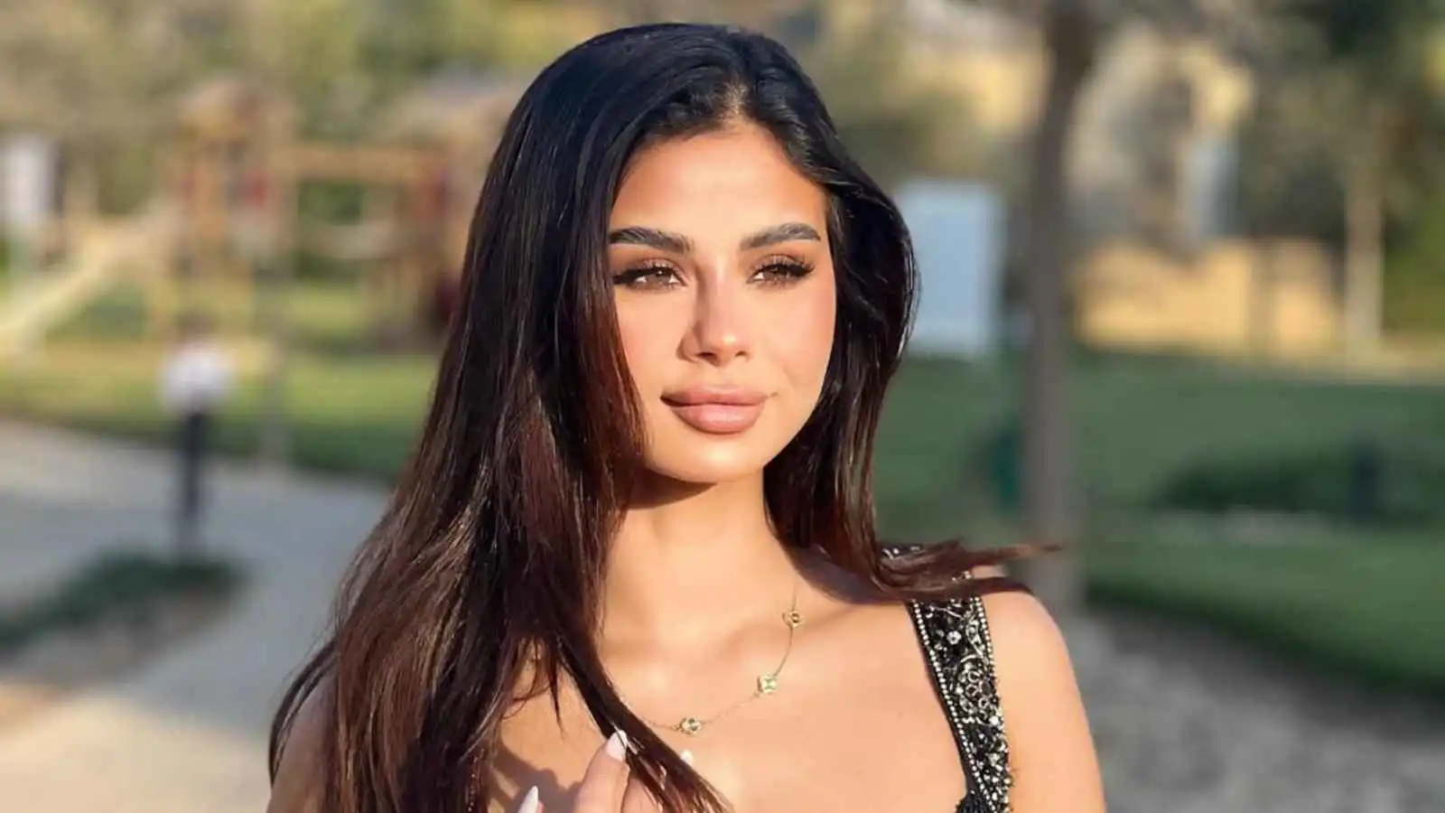 إخلاء سبيل شقيقة منة عرفة وطليقها بعد مشاجرة بينهما