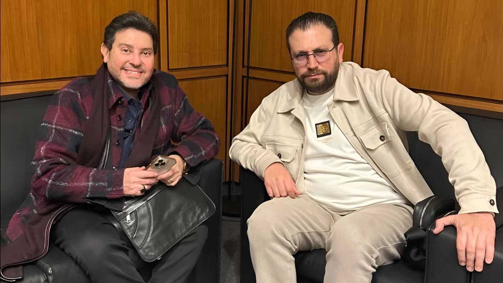 مدير أعمال هاني شاكر يوجه رسالة مؤثرة لأمير الغناء 