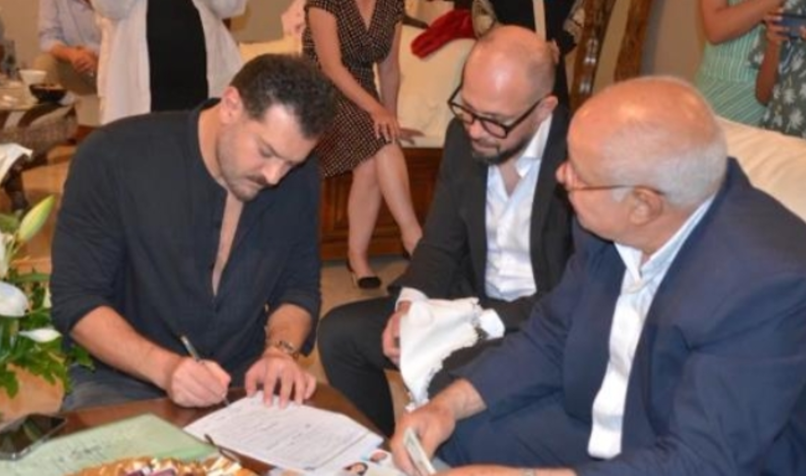 عمرو يوسف في عقد قران جميلة عوض