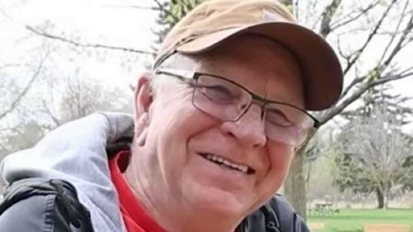 غرباء يكافئون سائق توصيل بمبلغ ضخم بسبب تصرف لطيف 