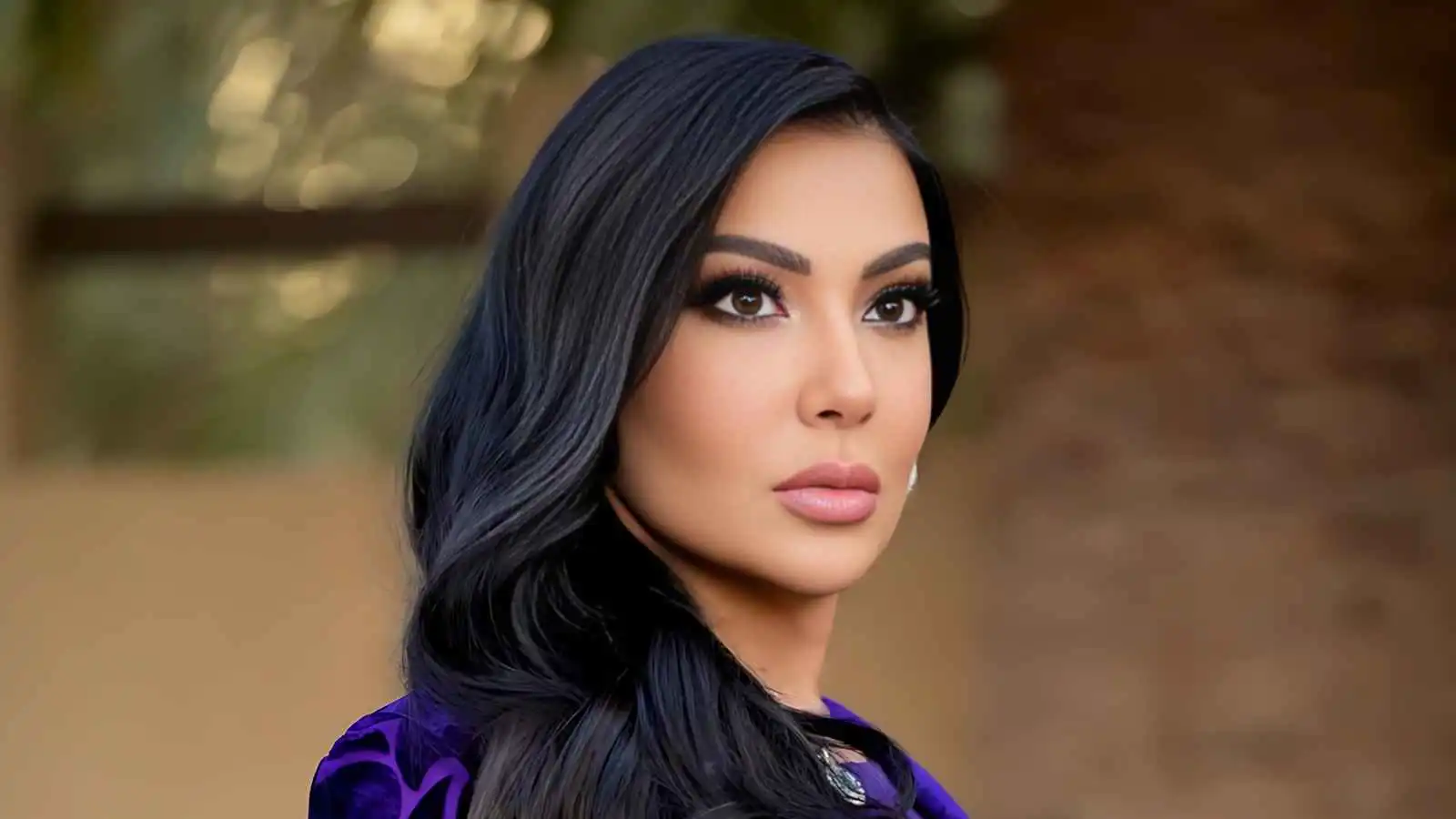 الكلاب تشعل حرباً كلامية بين سمية الخشاب وعبد الناصر زيدان
