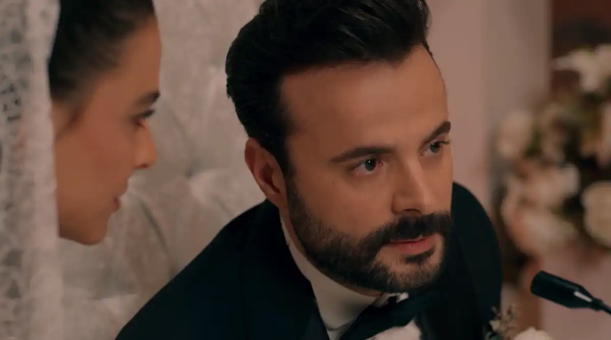 ملخص الحلقة 36 من مسلسل حب ع ورق