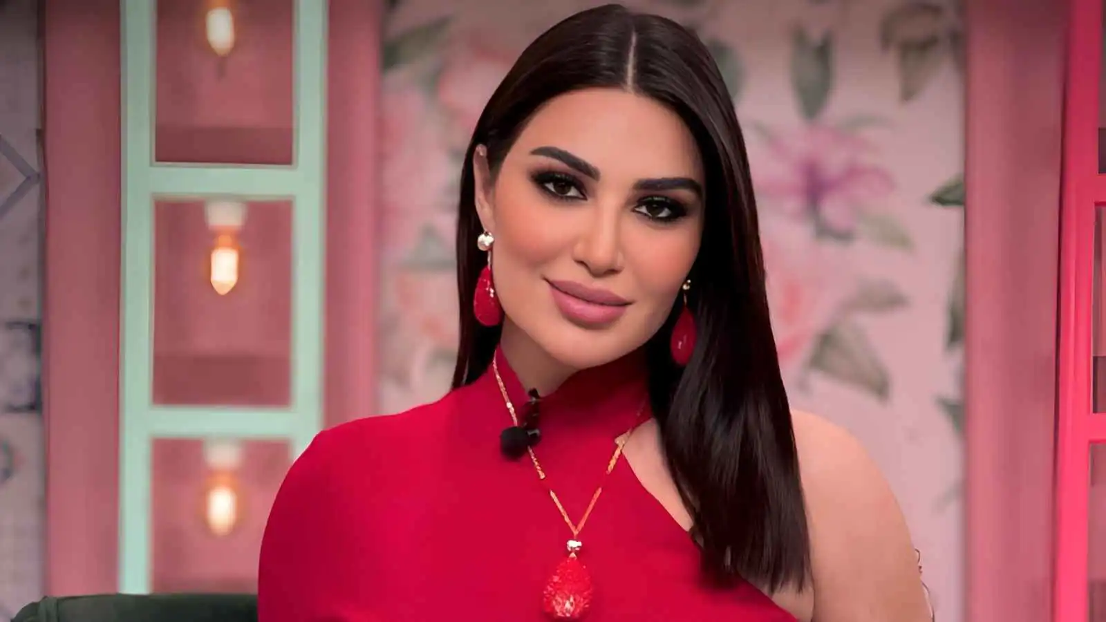 سارة نخلة تكشف حقيقة جراحة الأنف وتطورات حالتها