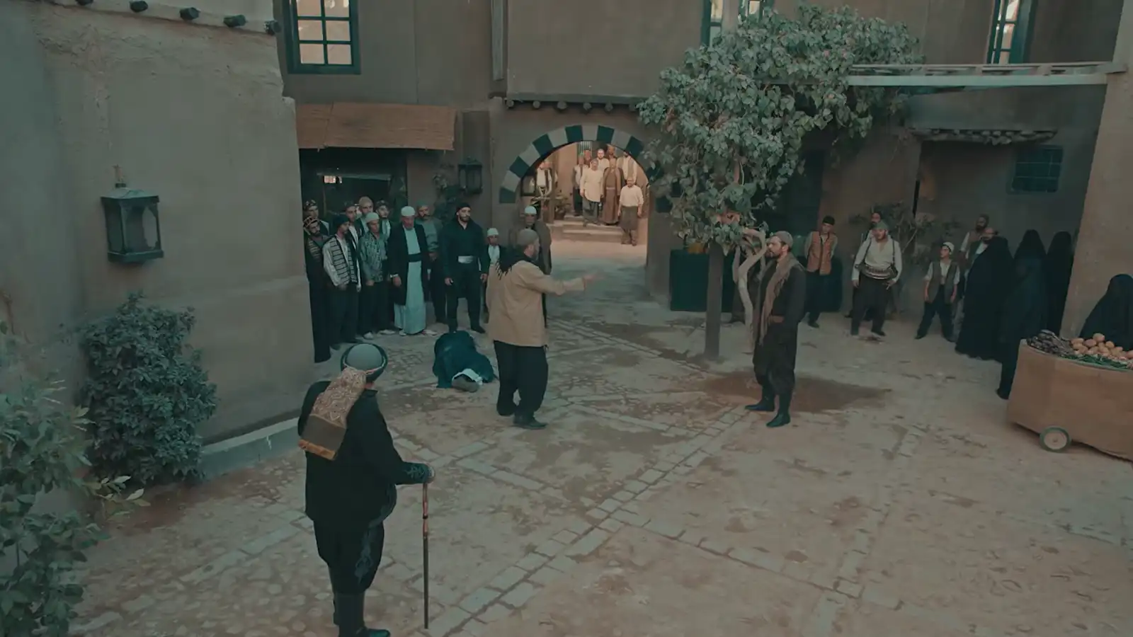 الحلقة 19 من "اليتيم".. سامر إسماعيل ينقذ شكران مرتجى