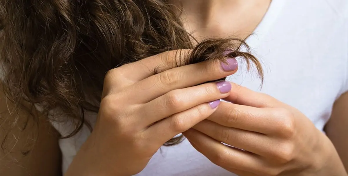 10 طرق طبيعية لمعالجة الشعر التالف بسبب الصبغات والشمس