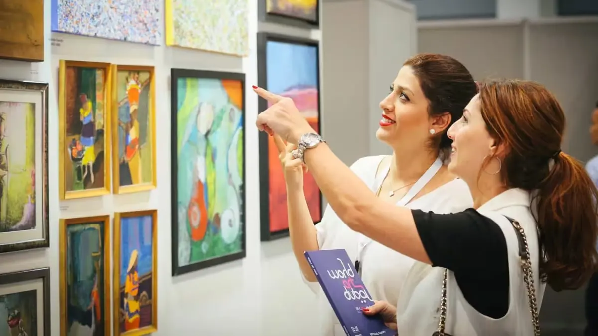 4000 عمل فني يخطف أنظار جمهور "معرض فنون العالم دبي"