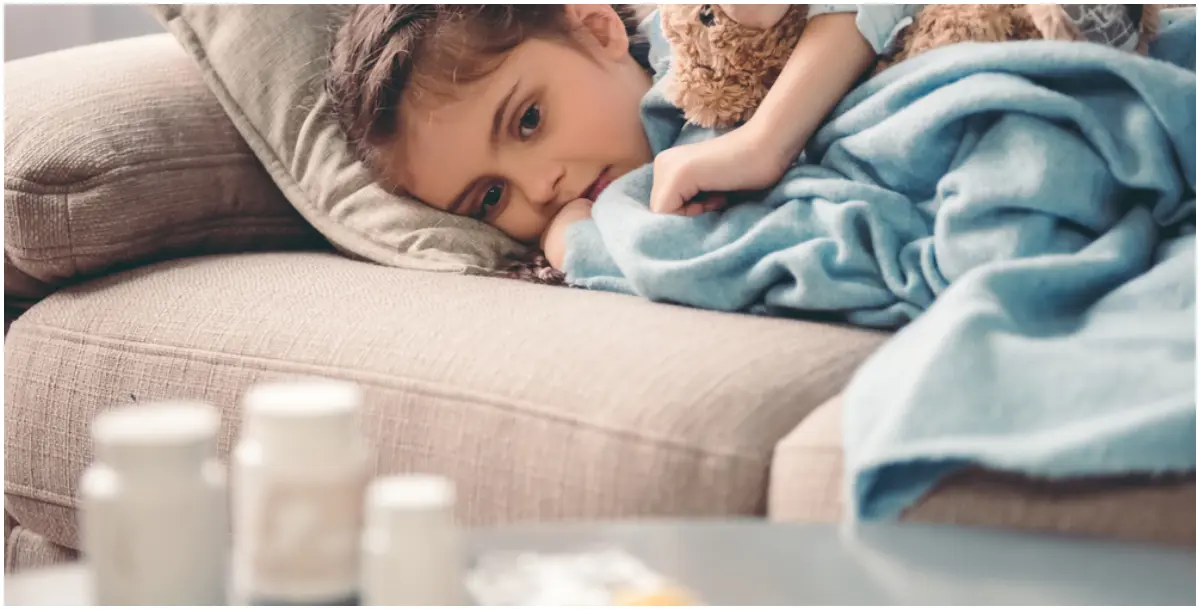 كيف تقنعينَ طفلك بتناول دوائه دون عناء؟