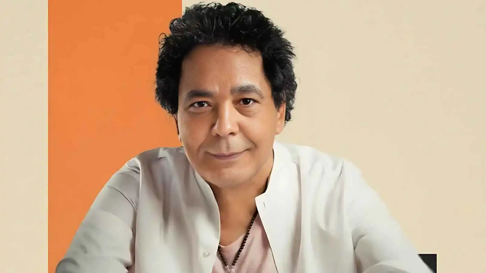 سبب تأجيل حفل محمد منير وويجز في دبي