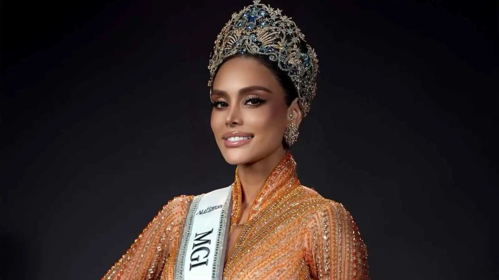 كولومبيا تحصد لقب النسخة الأولى من "ملكة جمال العالم الكبرى للنجوم"
